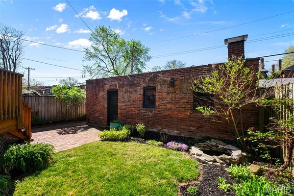 $575,000 | 6046 Westminster Place, St. Louis, MO 63112