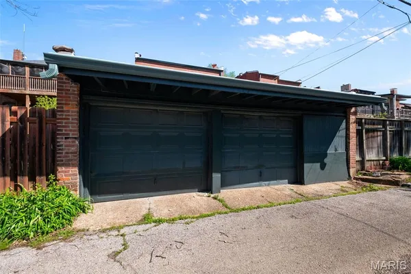 $575,000 | 6046 Westminster Place, St. Louis, MO 63112