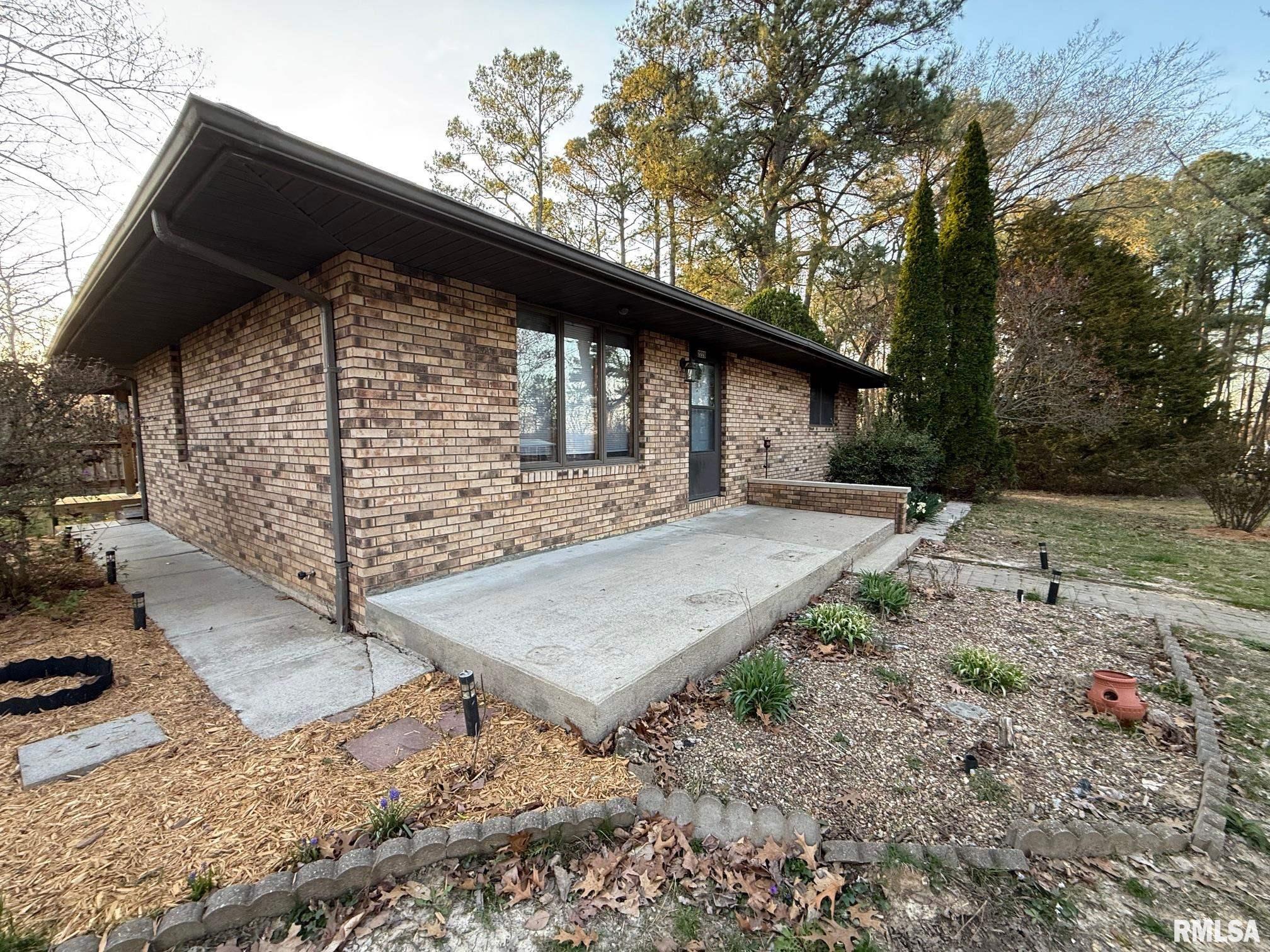 2229 Town Creek Road Murphysboro, IL 62966 - Photo 3 of 27