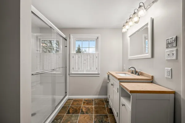 $280,000 | 904 Iroquois Trail, Niles, MI 49120