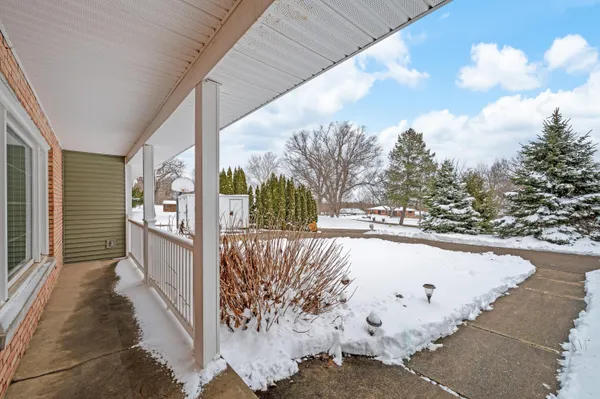 $280,000 | 904 Iroquois Trail, Niles, MI 49120