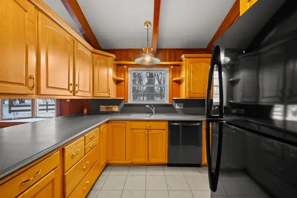 $280,000 | 904 Iroquois Trail, Niles, MI 49120