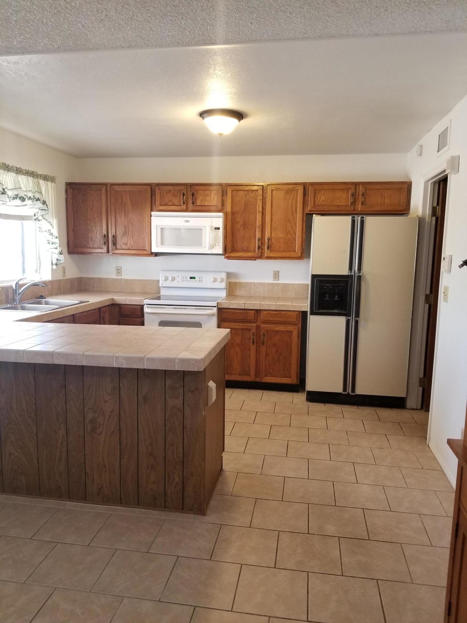 7900 North Oldfather Road Tucson, AZ 85741 - Photo 14 of 40