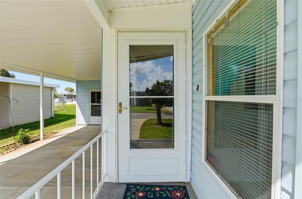 456 Santa Fe Road Tavares, FL 32778 - Photo 2 of 32