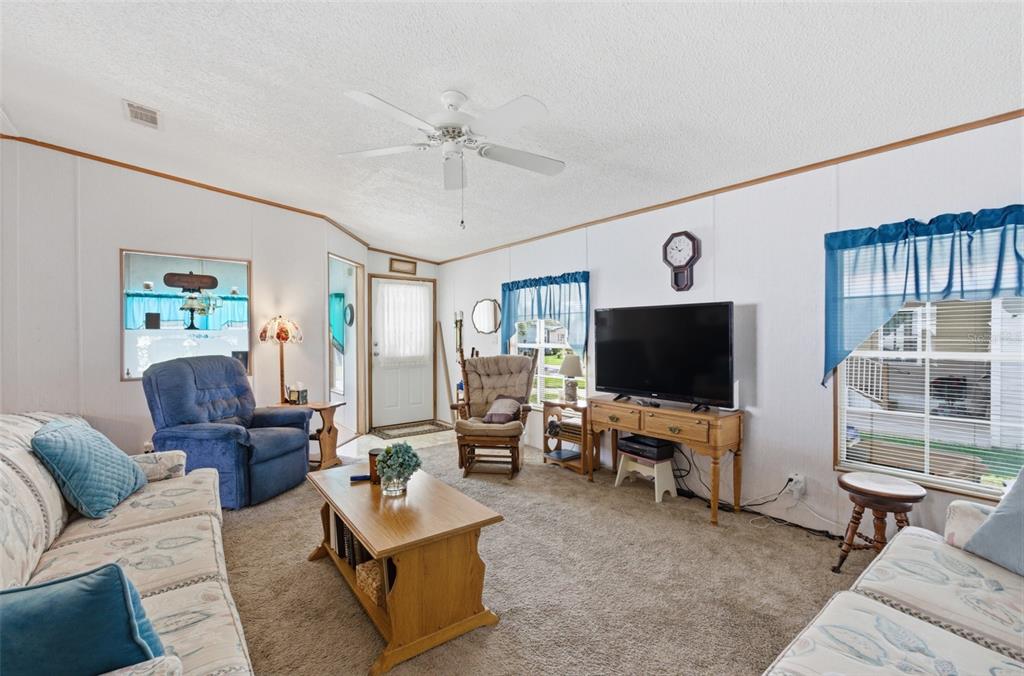 456 Santa Fe Road Tavares, FL 32778 - Photo 6 of 32