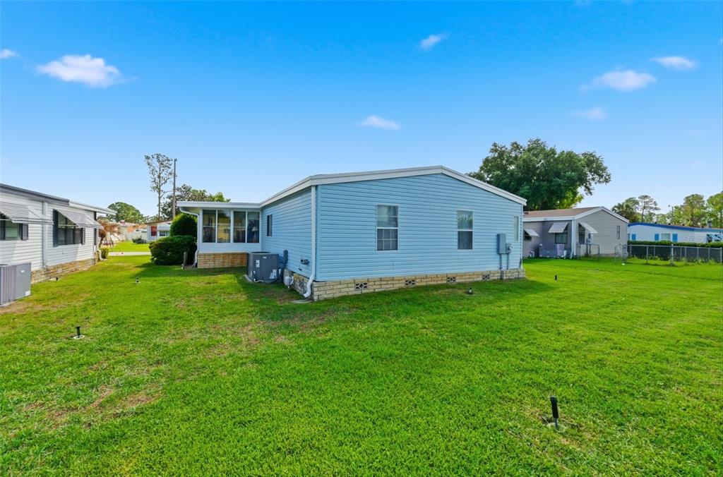 456 Santa Fe Road Tavares, FL 32778 - Photo 9 of 32