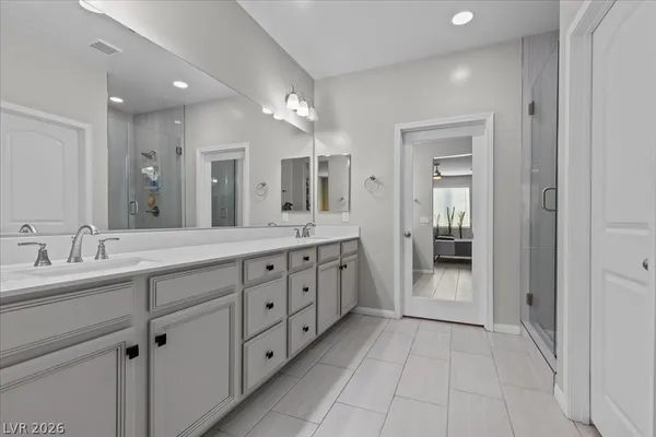 $800,000 | 10165 Ferton Lake Avenue, Las Vegas, NV 89178