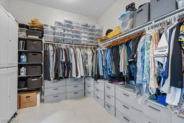 $800,000 | 10165 Ferton Lake Avenue, Las Vegas, NV 89178