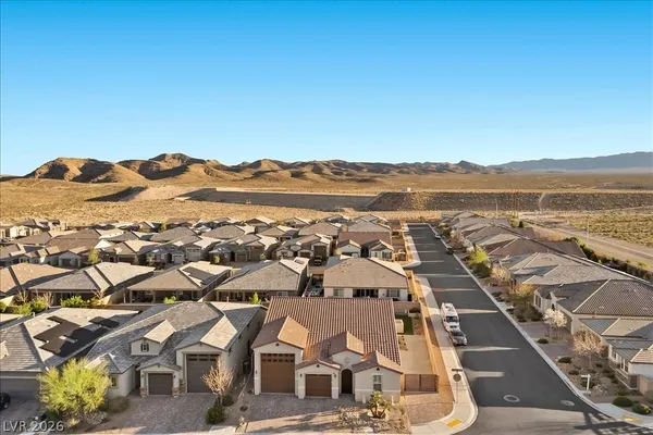 $800,000 | 10165 Ferton Lake Avenue, Las Vegas, NV 89178