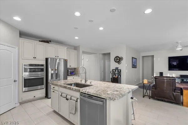 $800,000 | 10165 Ferton Lake Avenue, Las Vegas, NV 89178