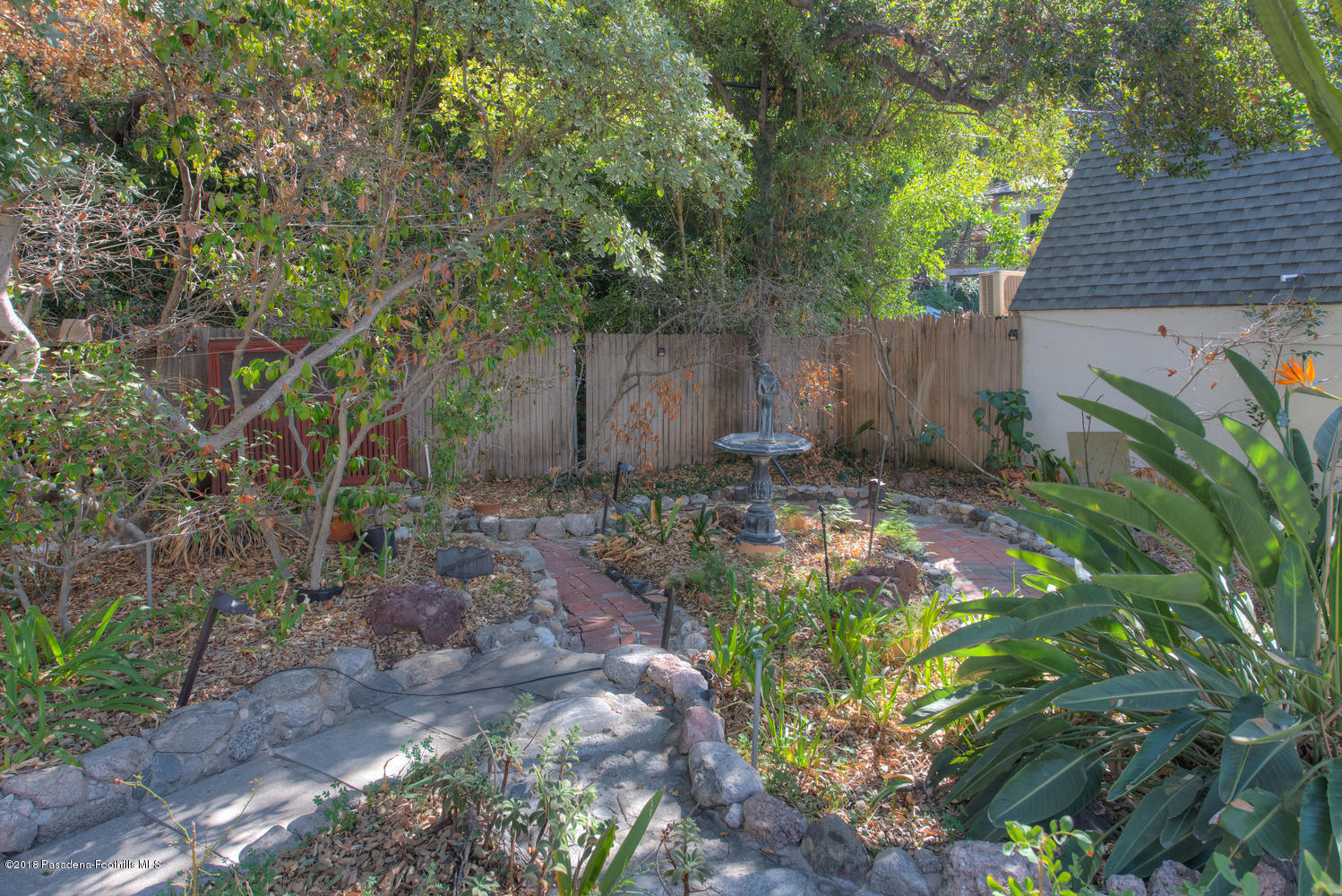 1900 Montecito Drive Glendale, CA 91208 - Photo 26 of 30 a backyard of a house with lots of green space