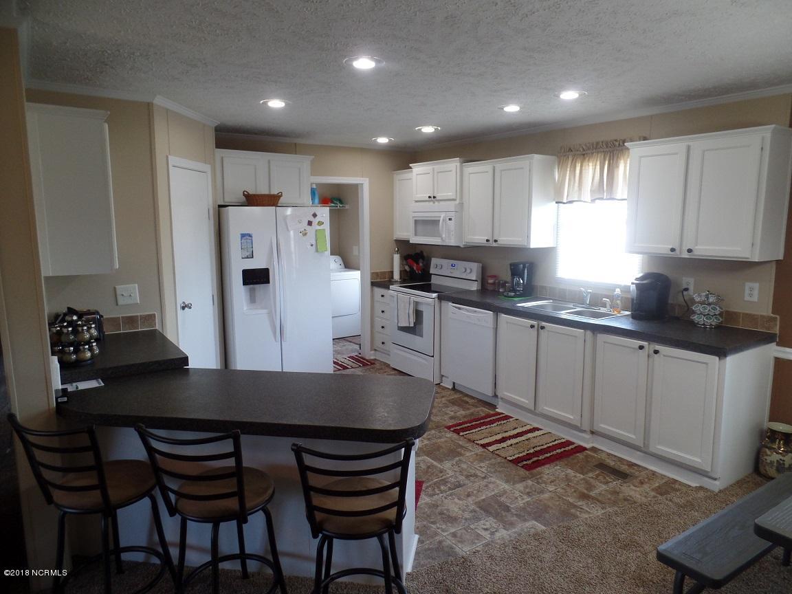 178 Red Store Road Whiteville, NC 28472 - Photo 5 of 17 Jones 5 - Kitchen 1