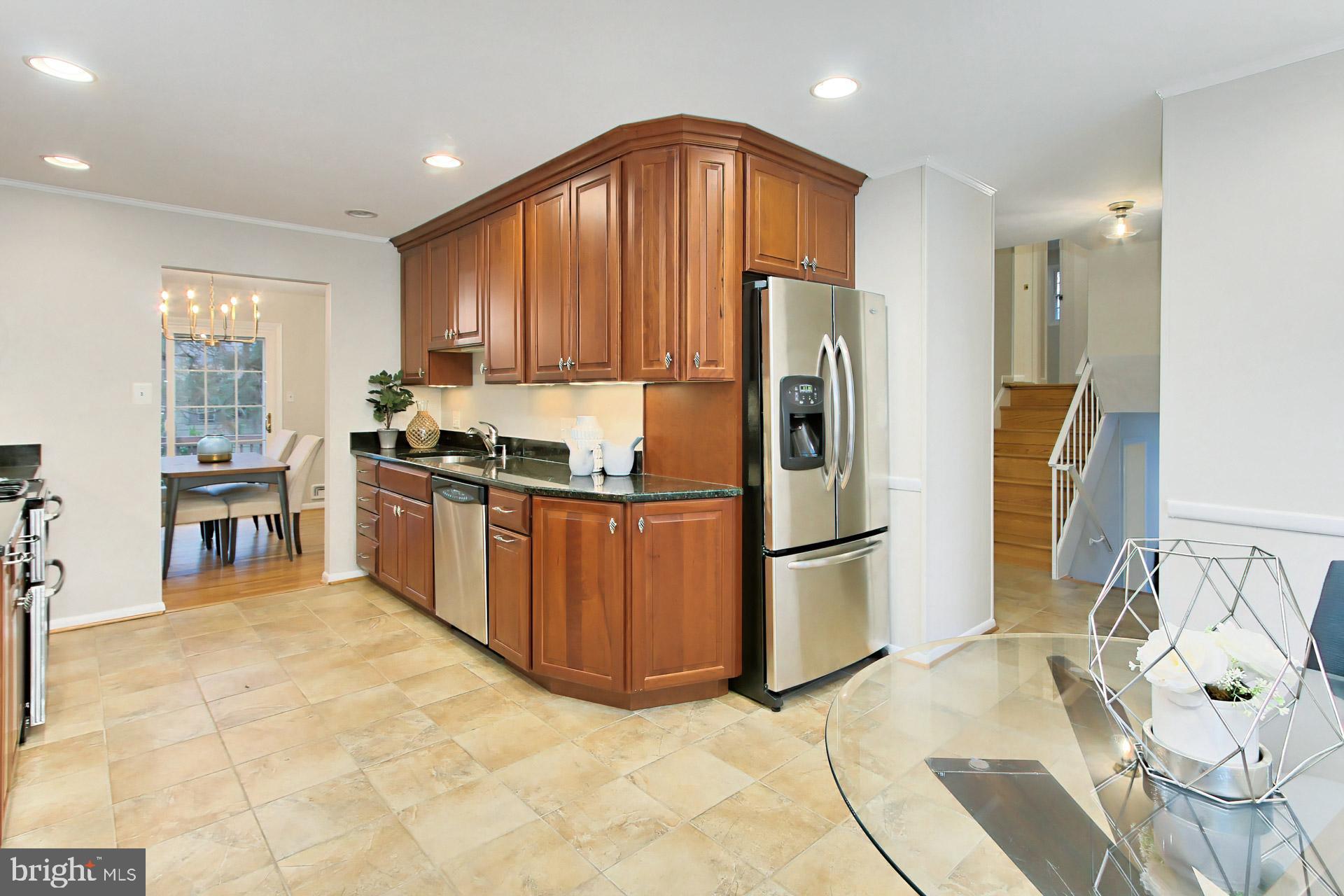 6313 Alberta Street Springfield, VA 22152 - Photo 17 of 45 Cherry cabinets and granite counters