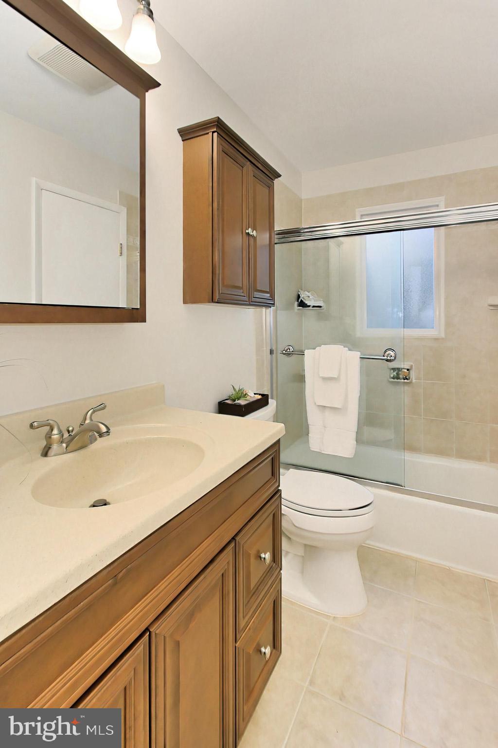 6313 Alberta Street Springfield, VA 22152 - Photo 24 of 45 Upper level bath is completely remodeled