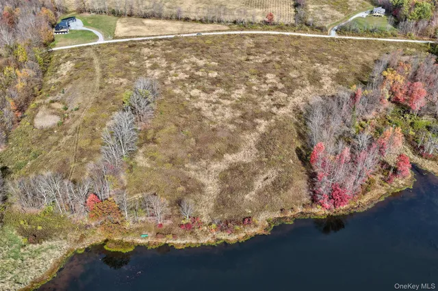 a picture of water view