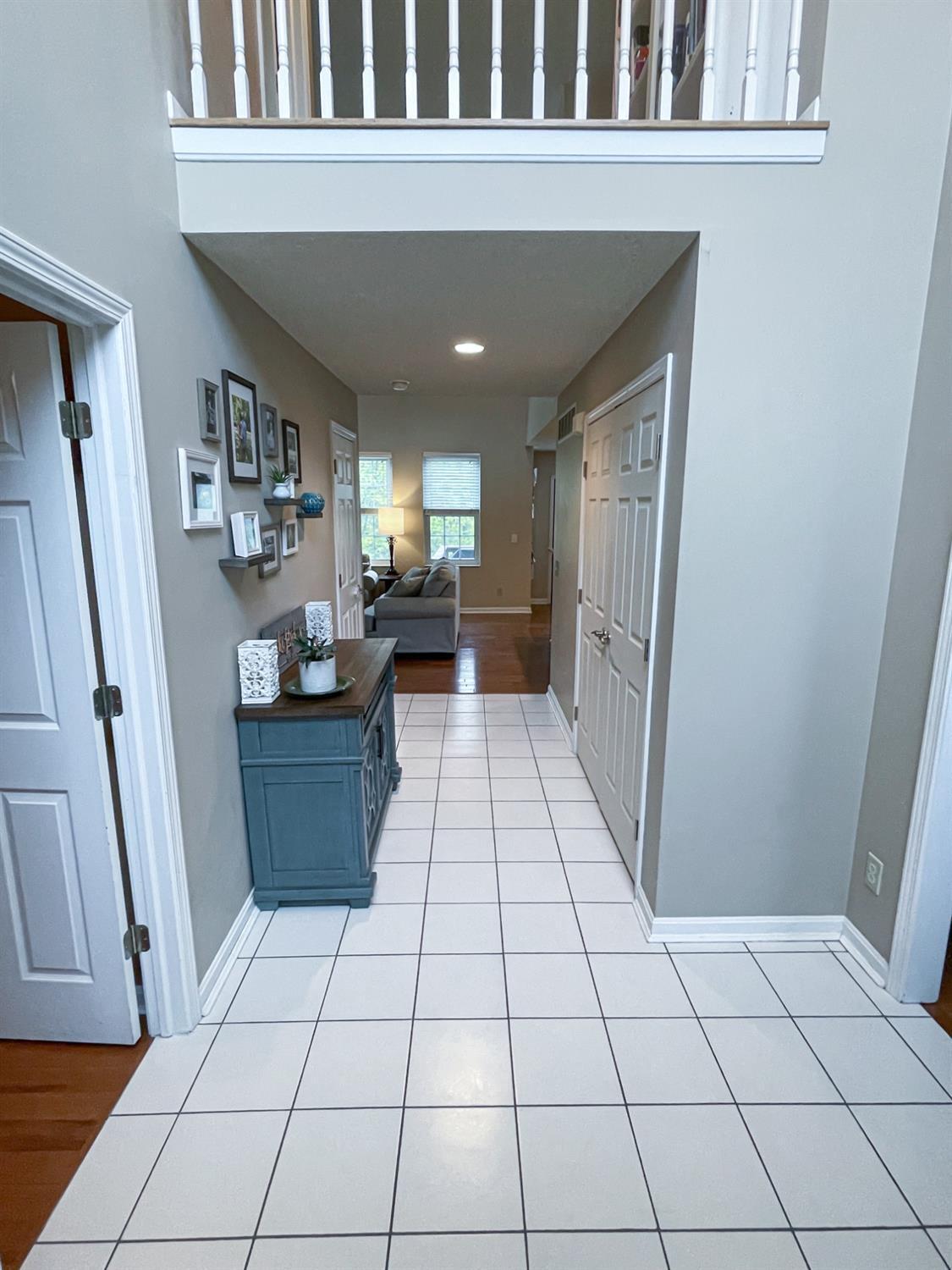 10069 Pebble Ridge Lane Cincinnati, OH 45252 - Photo 6 of 49 Gallery Image 6