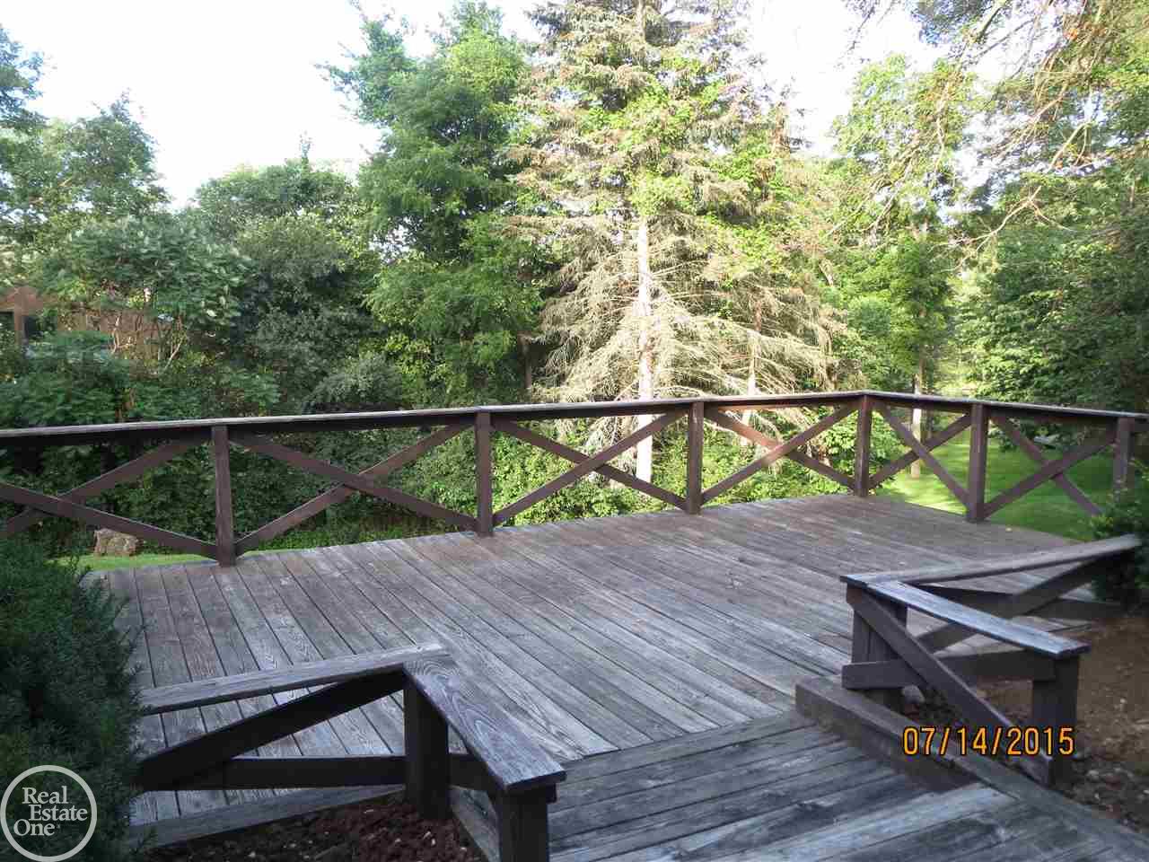 3143 Walnut Lake Road West Bloomfield, MI 48322 - Photo 2 of 64
