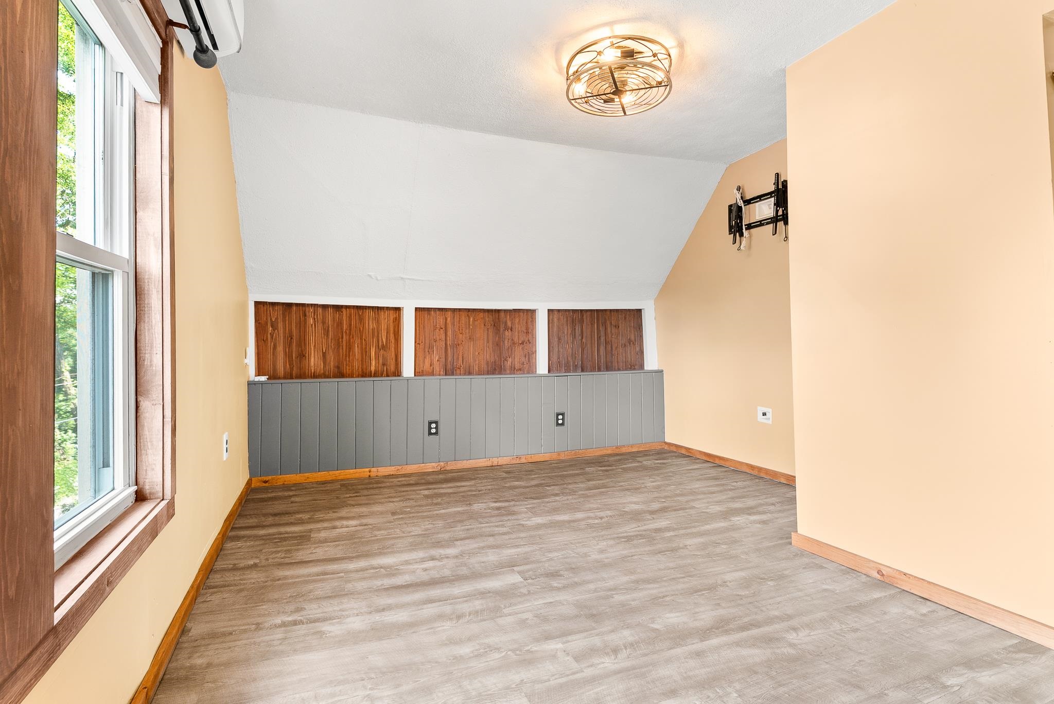 447 West River Road Hooksett, NH 03106 - Photo 16 of 46