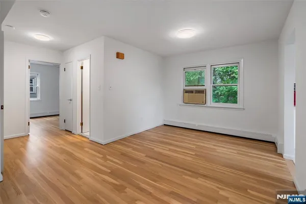 $2,795 | 37 Woodland Avenue, Unit 2, Maywood, NJ 07607