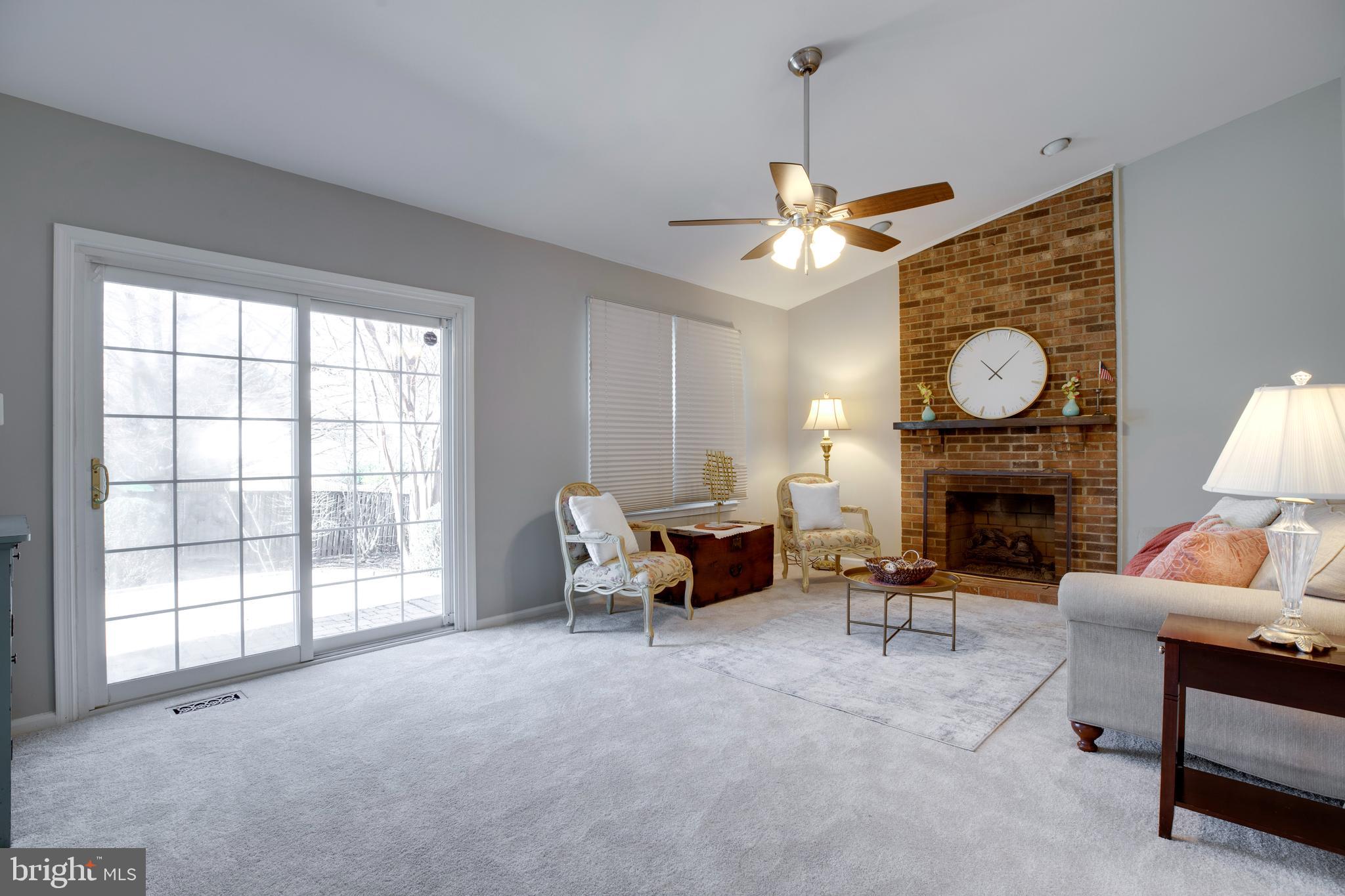109 Country Road Sterling, VA 20165 - Photo 12 of 52 Gallery Image 12