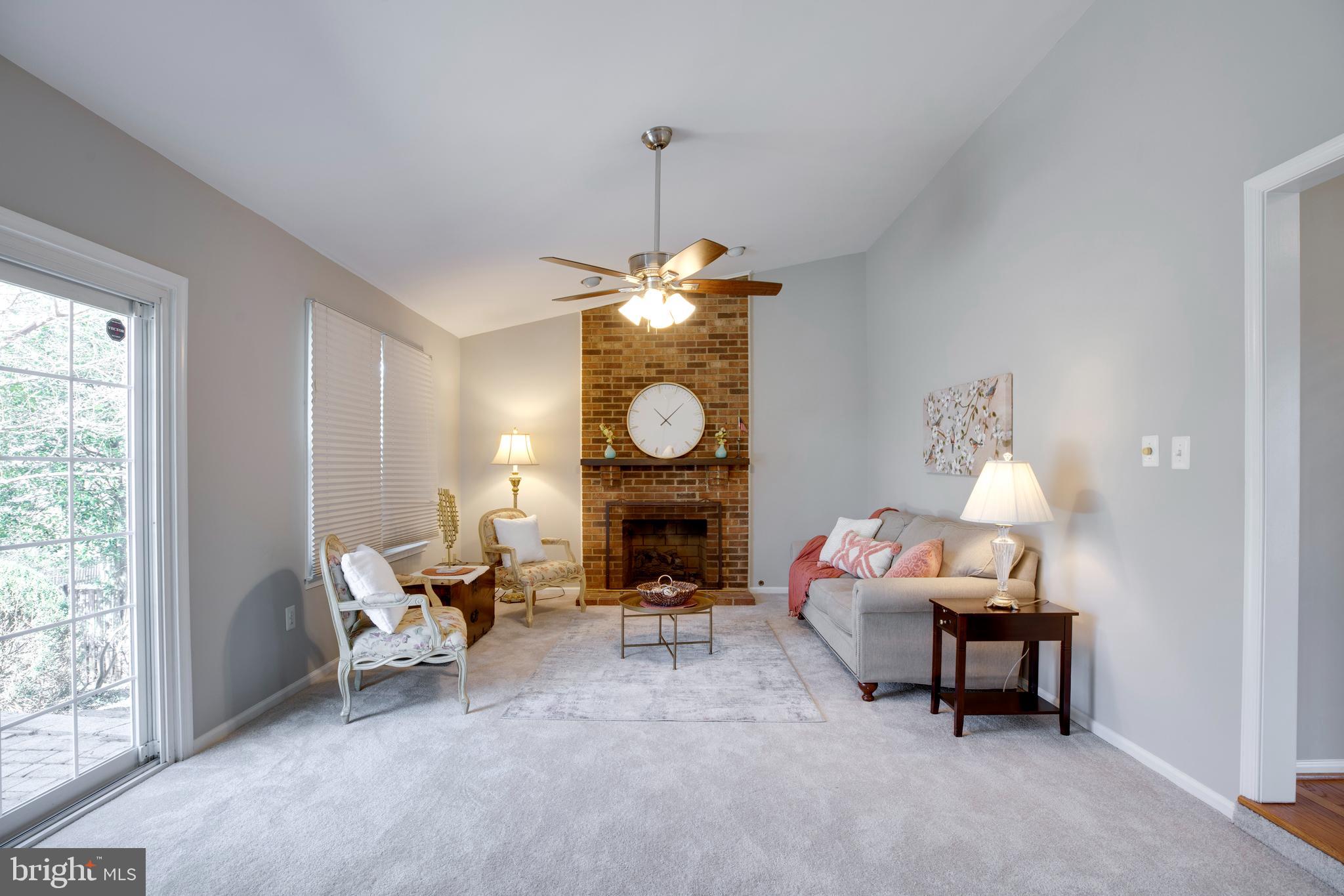 109 Country Road Sterling, VA 20165 - Photo 13 of 52 Gallery Image 13