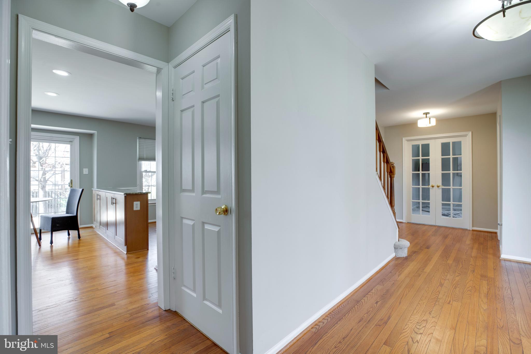 109 Country Road Sterling, VA 20165 - Photo 29 of 52 Gallery Image 29