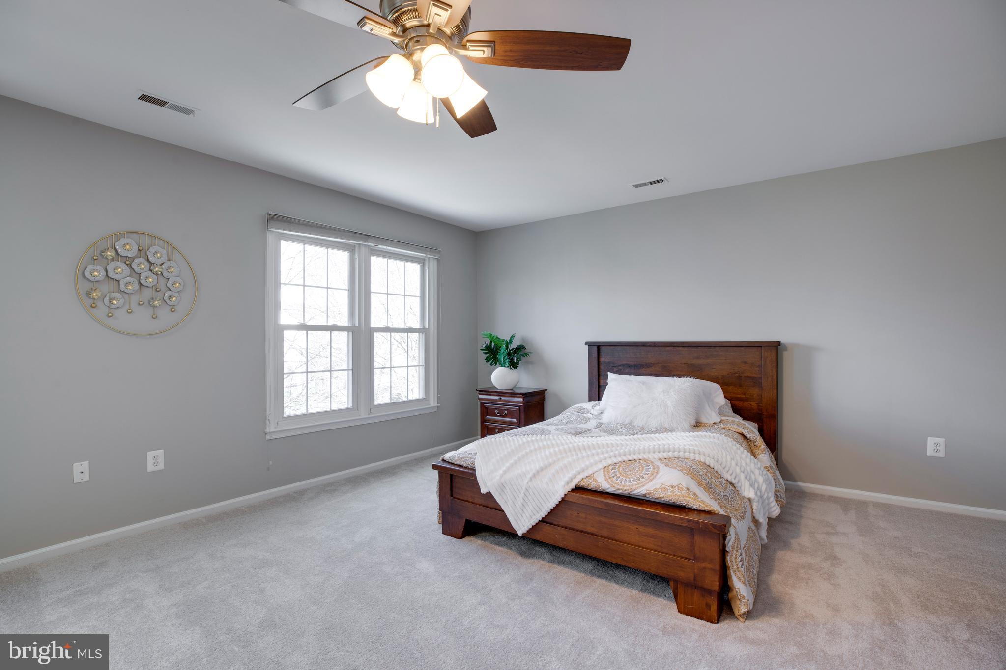 109 Country Road Sterling, VA 20165 - Photo 32 of 52 Gallery Image 32