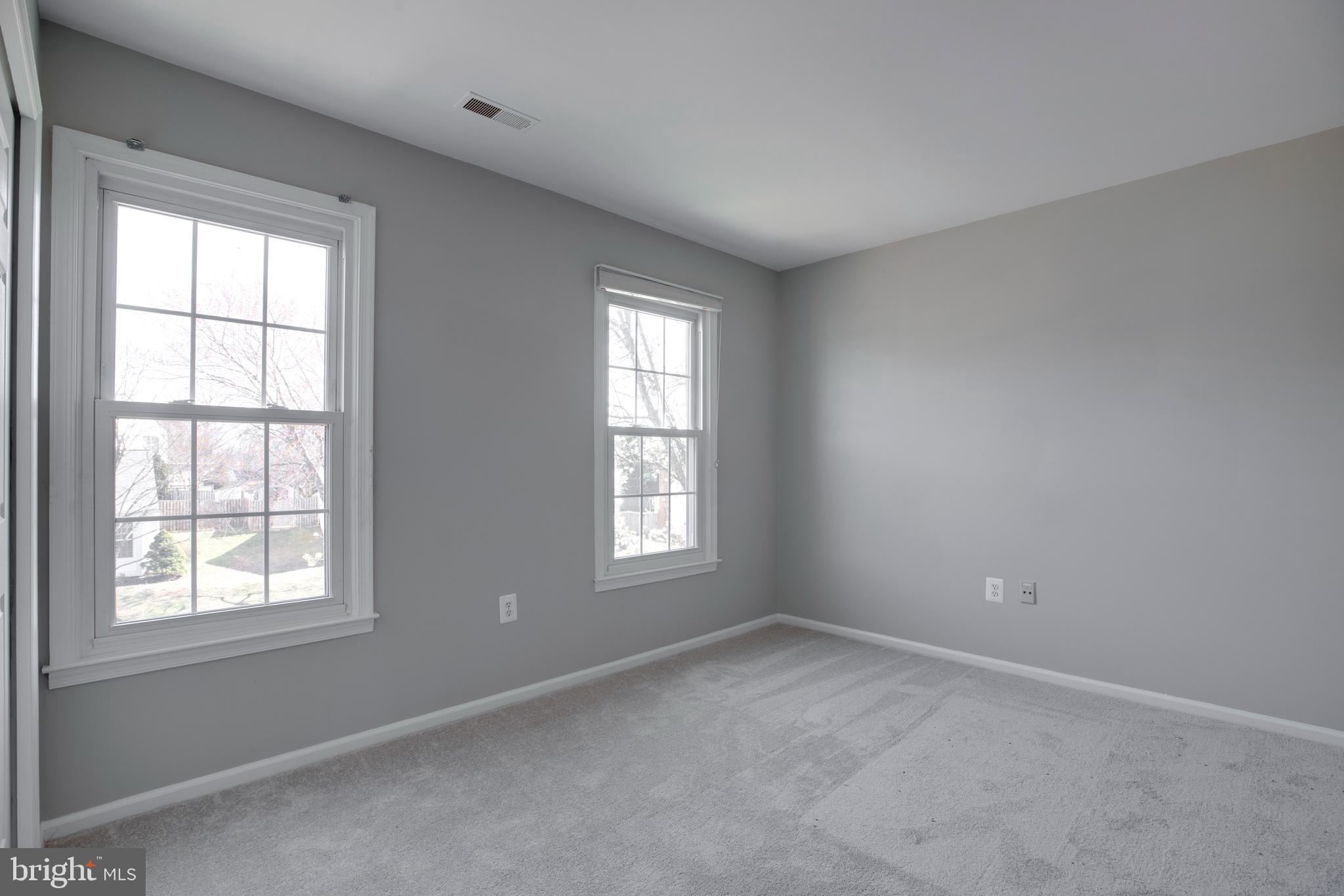 109 Country Road Sterling, VA 20165 - Photo 38 of 52 Gallery Image 38