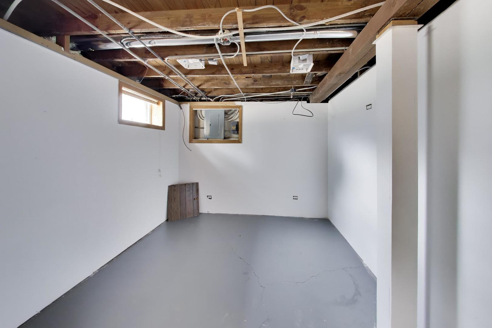 714 Memorial Road Bensenville, IL 60106 - Photo 17 of 28 Gallery Image 17