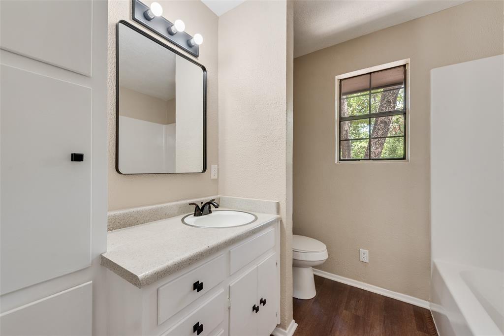 294 Thomas Len Road Azle, TX 76020 - Photo 27 of 37 Gallery Image 27