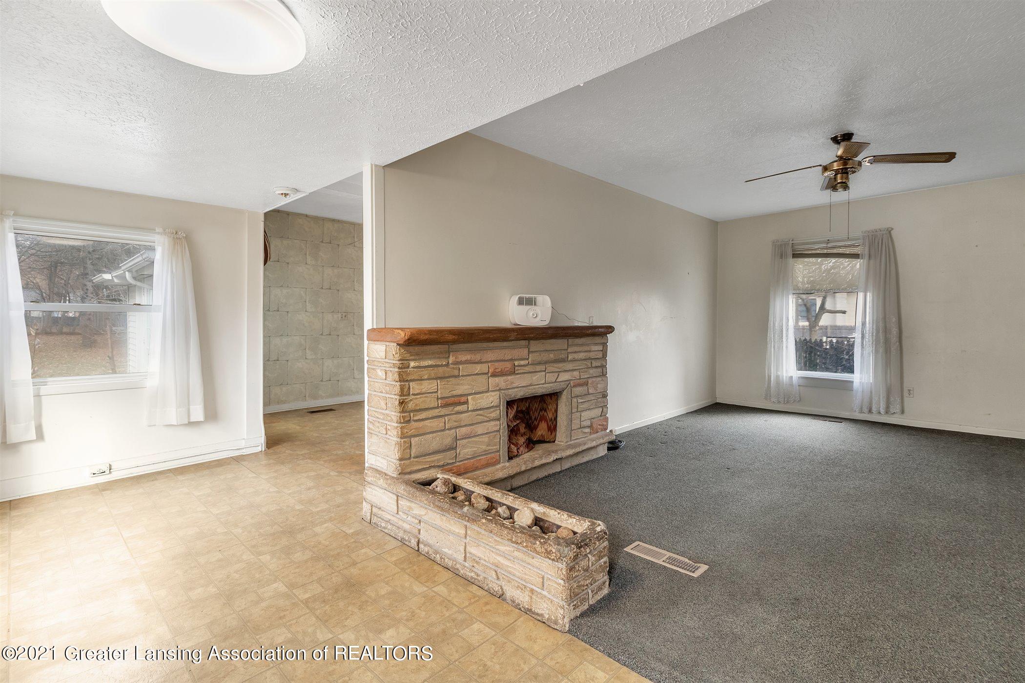 3011 Turner Road Lansing, MI 48906 - Photo 9 of 48 08-3011-Turner-WindowStill-Real-Estate-P