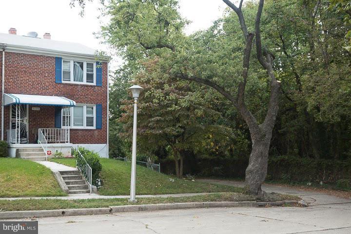 5100 Fredcrest Road Baltimore, MD 21229 - Photo 4 of 30 Exterior (Front)