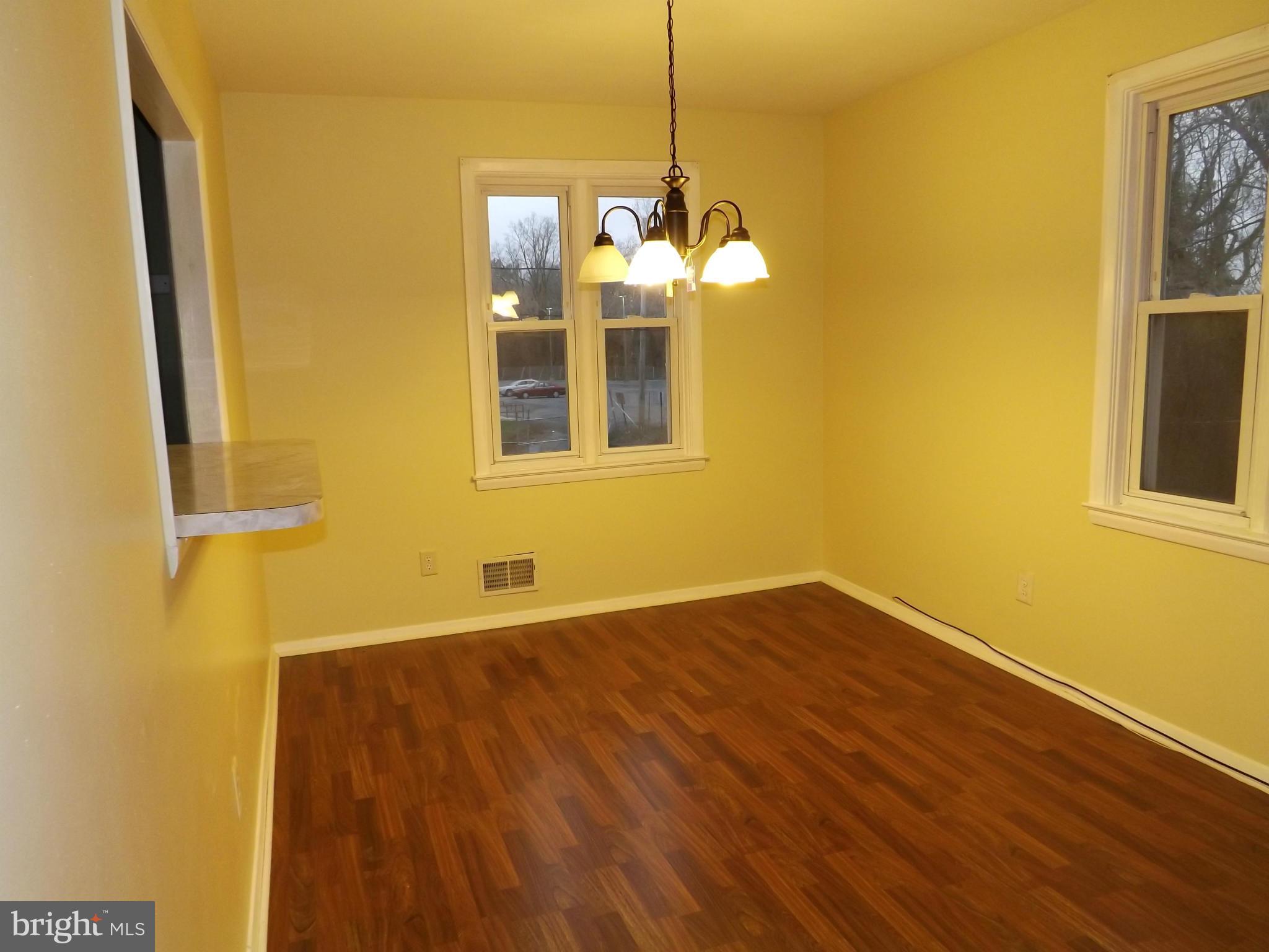5100 Fredcrest Road Baltimore, MD 21229 - Photo 10 of 30 Interior (General)