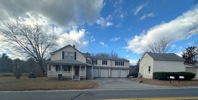 390 Howe Street Methuen, MA 01844 - Photo 1 of 42 Gallery Image 1