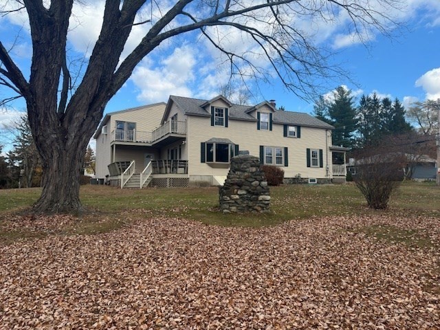 390 Howe Street Methuen, MA 01844 - Photo 3 of 42 Gallery Image 3