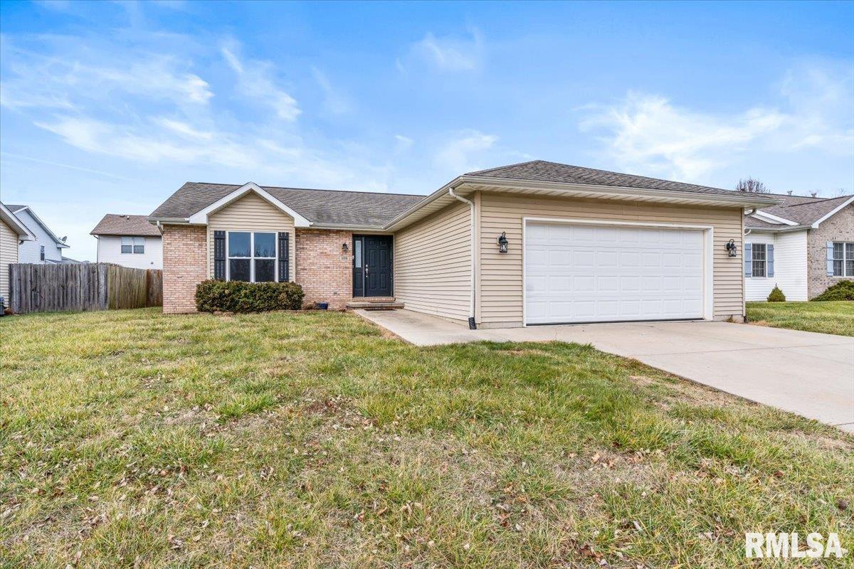 109 Argenta Drive Springfield, IL 62703 - Photo 3 of 26