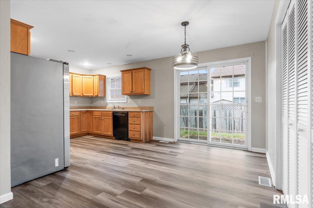 109 Argenta Drive Springfield, IL 62703 - Photo 8 of 26