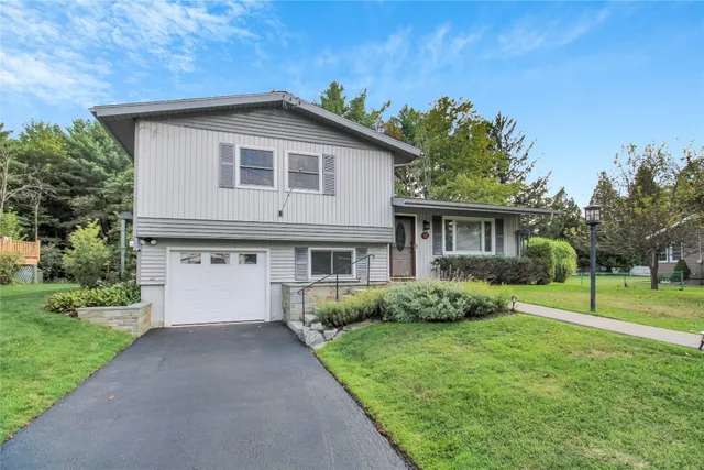 $274,900 | 12 Manchester Boulevard, Owego, NY 13827