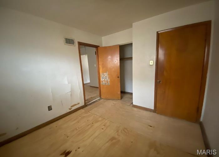 5101 Rockingham Drive St. Louis, MO 63121 - Photo 11 of 17