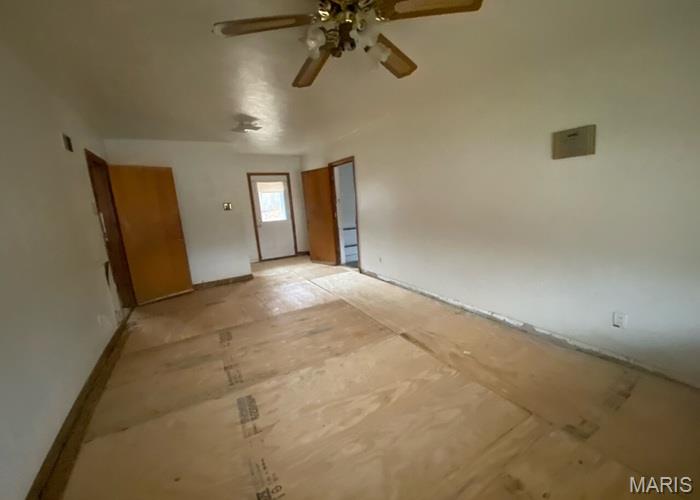 5101 Rockingham Drive St. Louis, MO 63121 - Photo 7 of 17