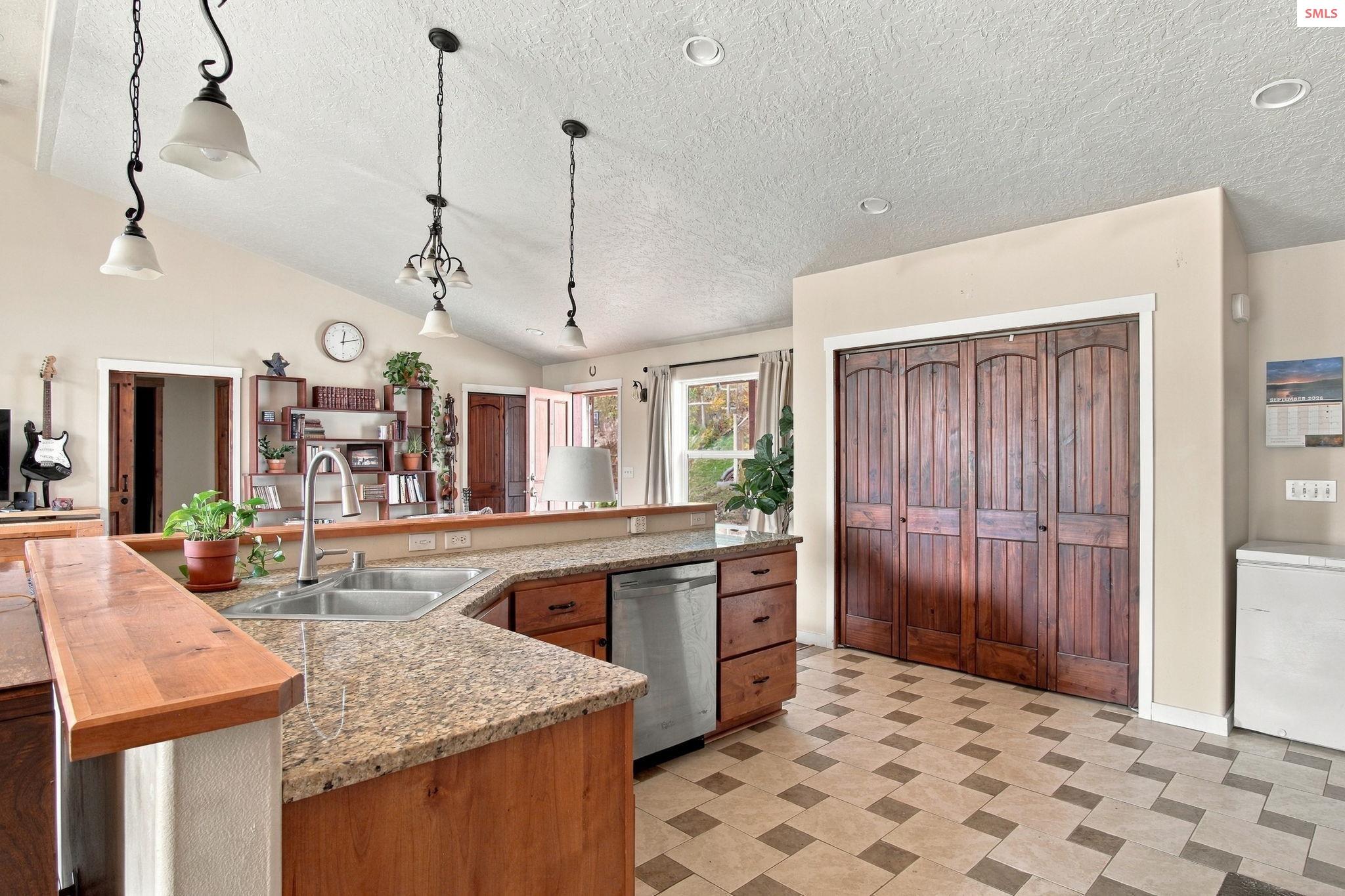 68 Adventure Way Blanchard, ID 83804 - Photo 12 of 36 Gallery Image 12