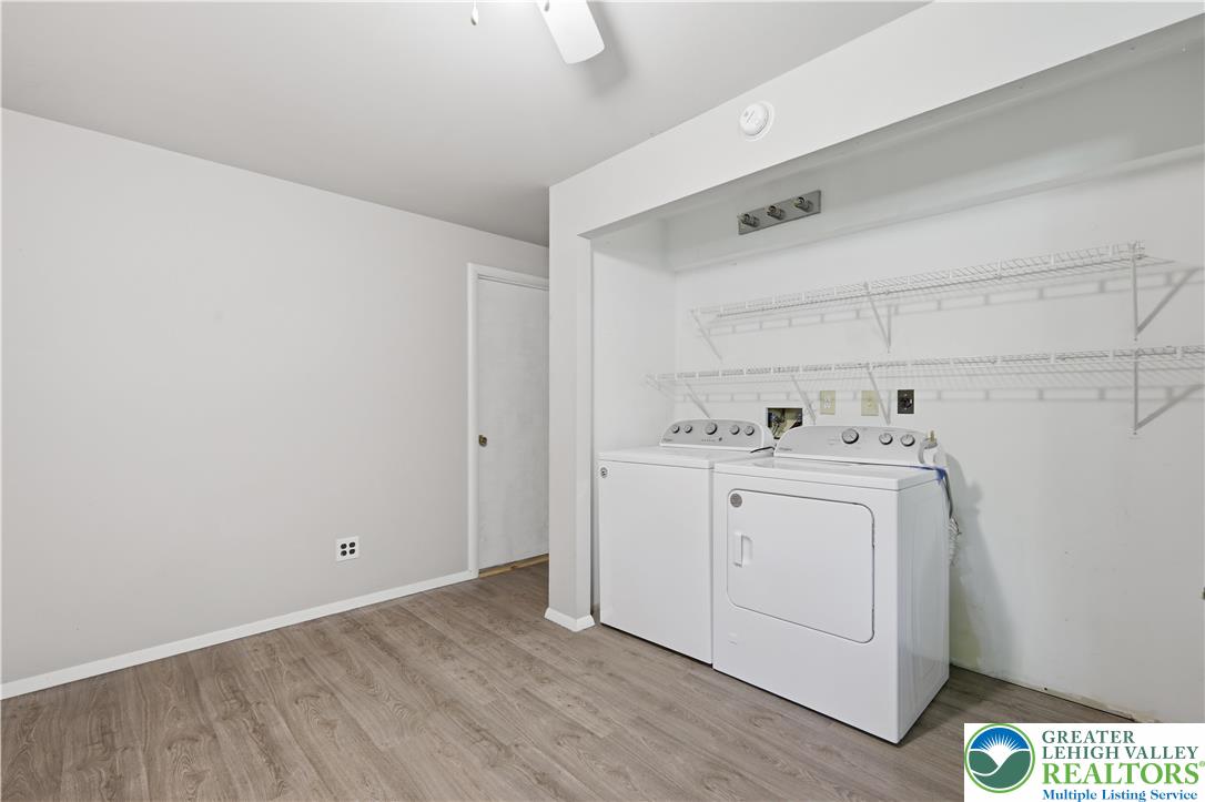 505 Chipmunk Road Bushkill, PA 18324 - Photo 27 of 46 a utility room with dryer and washer