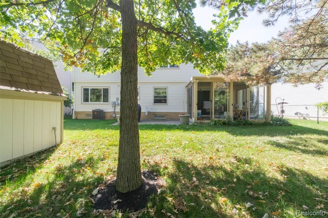 41860 Cherry Hill Road Novi, MI 48375 - Photo 25 of 28 46_CherryHill_41860.jpg