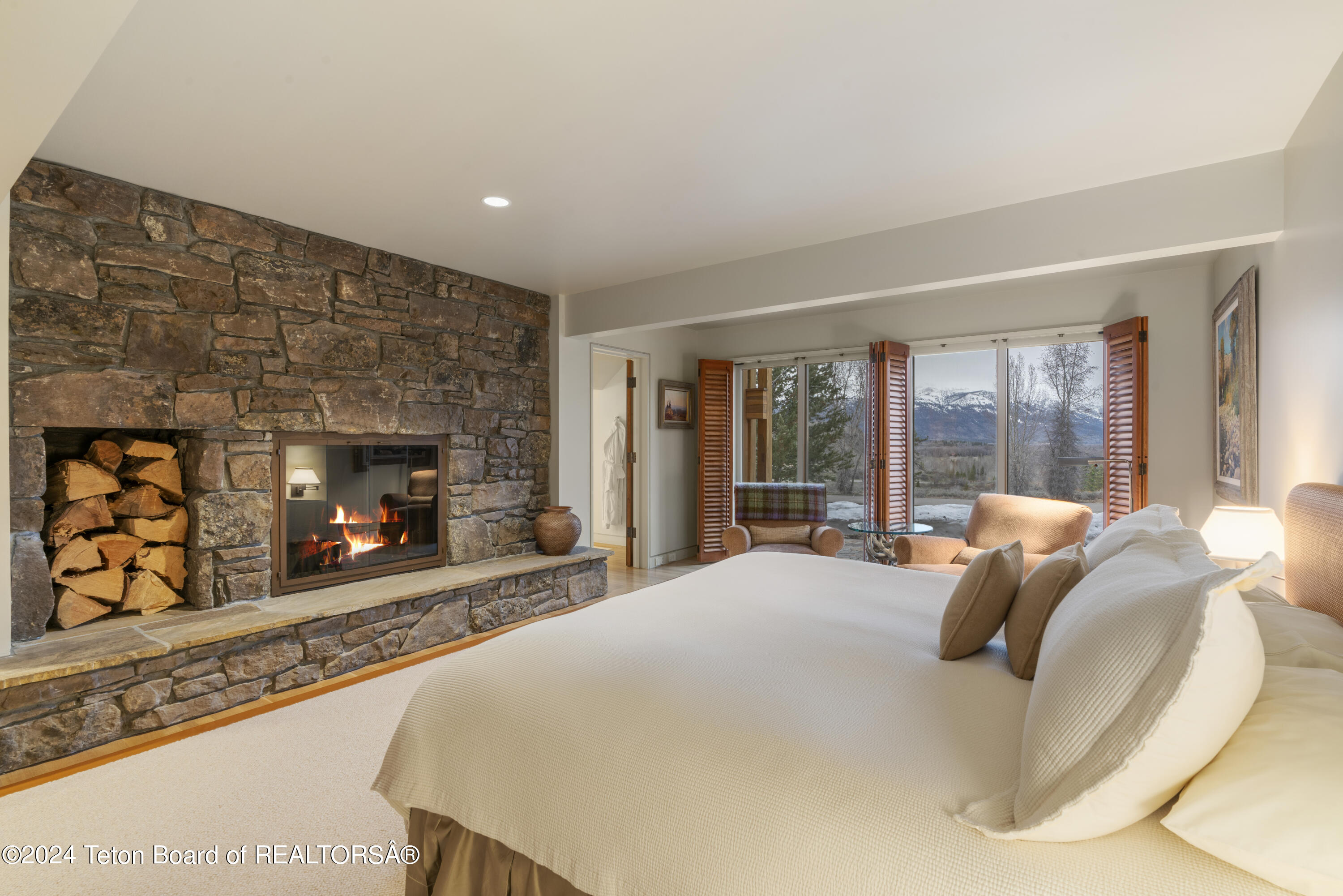 5070 Beavertail Road Wilson, WY 83014 - Photo 20 of 34 Fireside Junior Suite