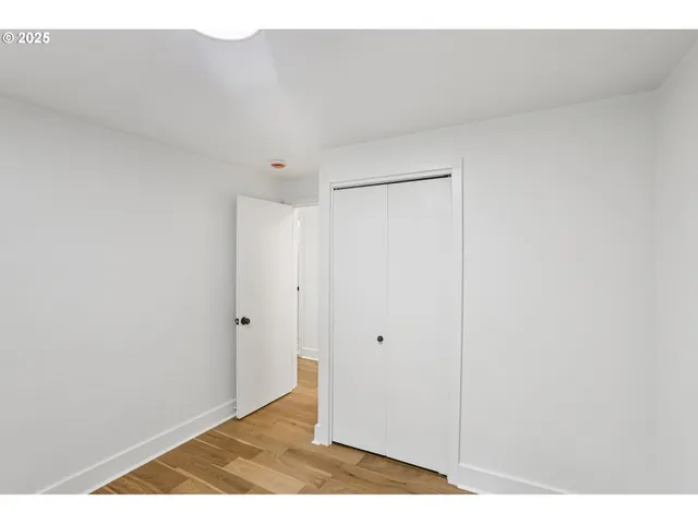 a view of utility room