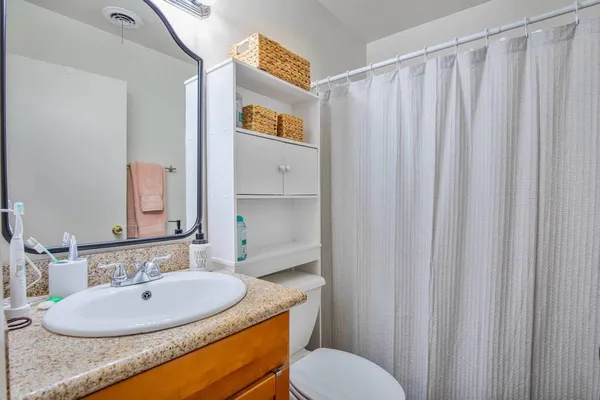 $1,300 | 498 Oak Avenue, Unit 2, New Orleans, LA 70123