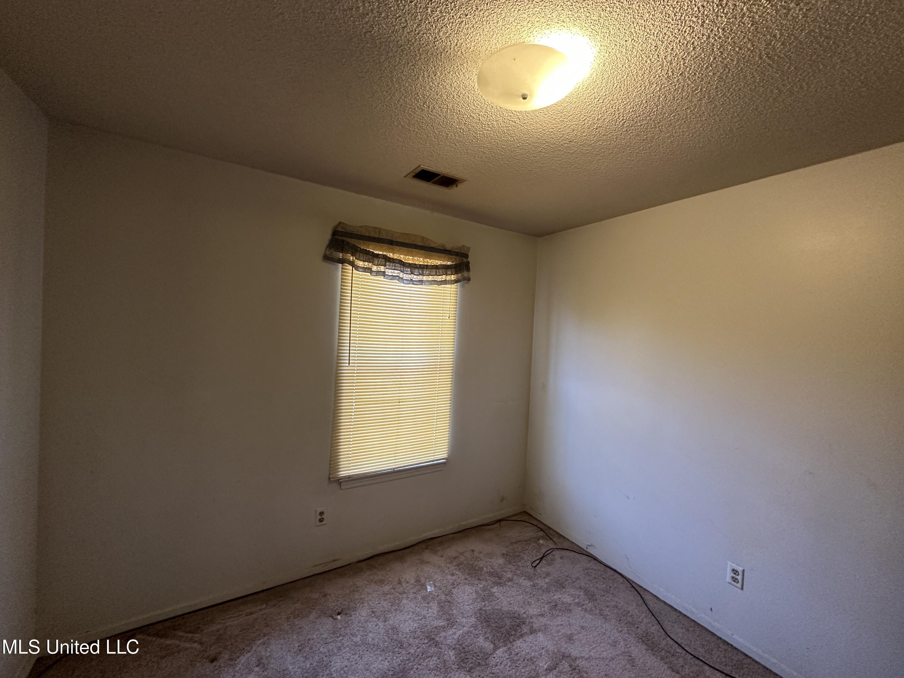 6525 Lynnfield Road Horn Lake, MS 38637 - Photo 9 of 14 IMG_1669