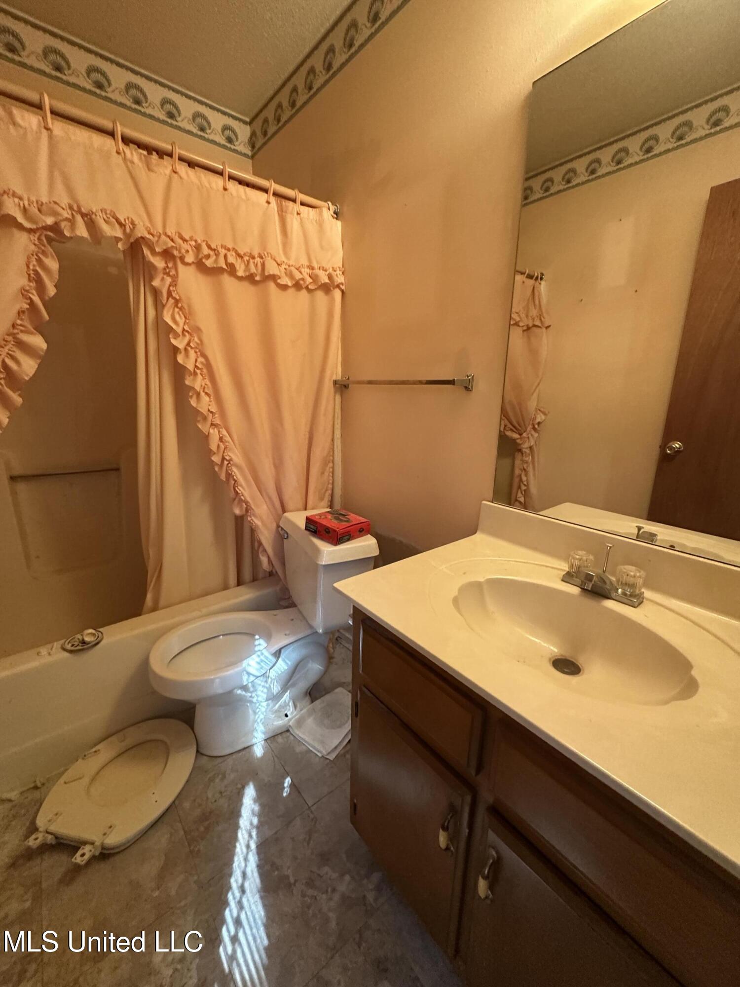 6525 Lynnfield Road Horn Lake, MS 38637 - Photo 10 of 14 IMG_1674