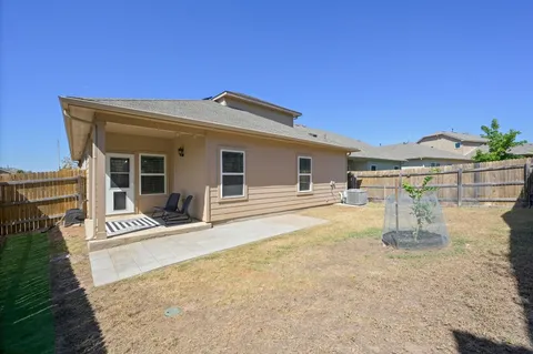 a house view with a outdoor space