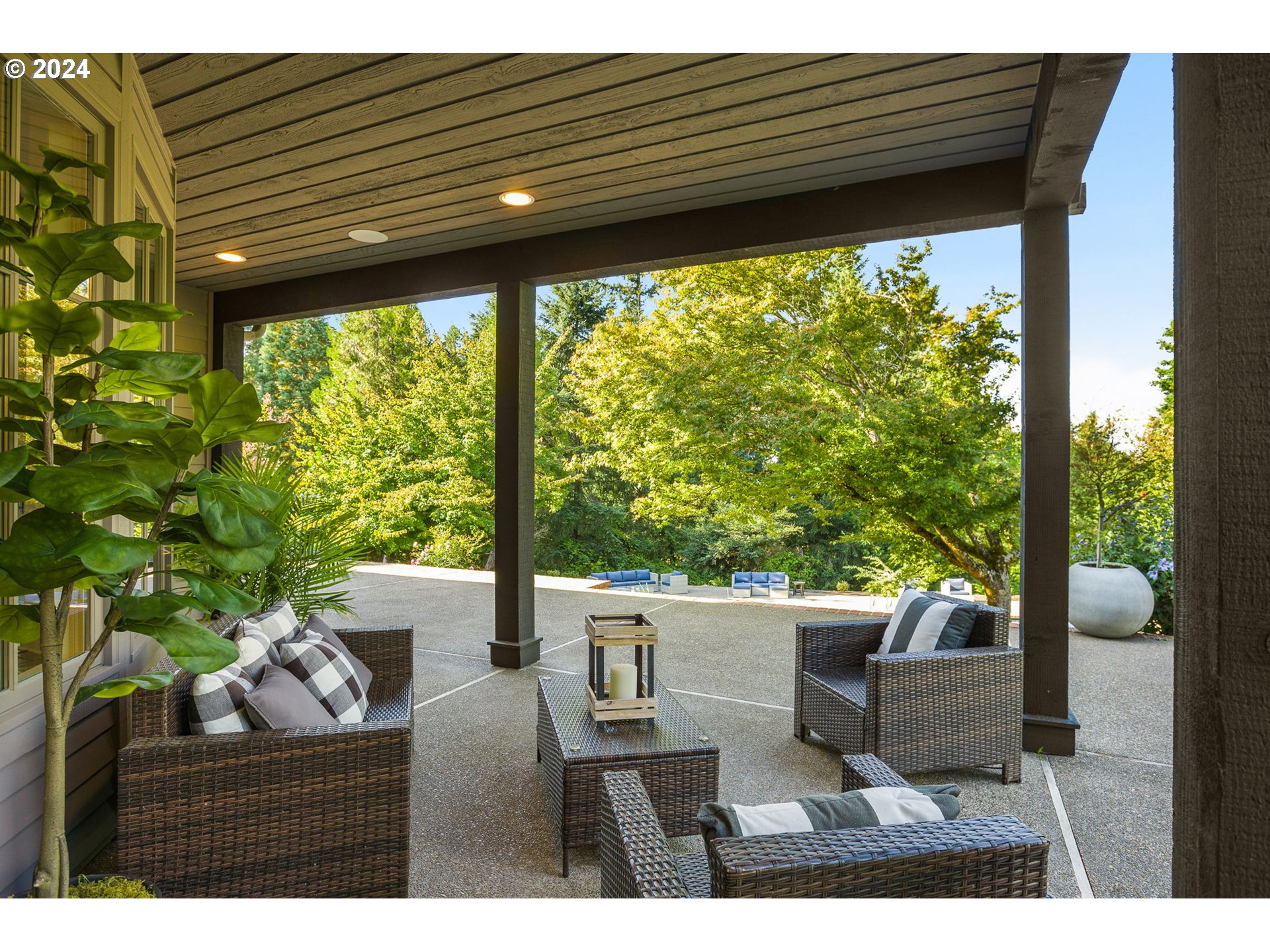 909 Southwest Schaeffer Road West Linn, OR 97068 - Photo 40 of 48 Covered Patio